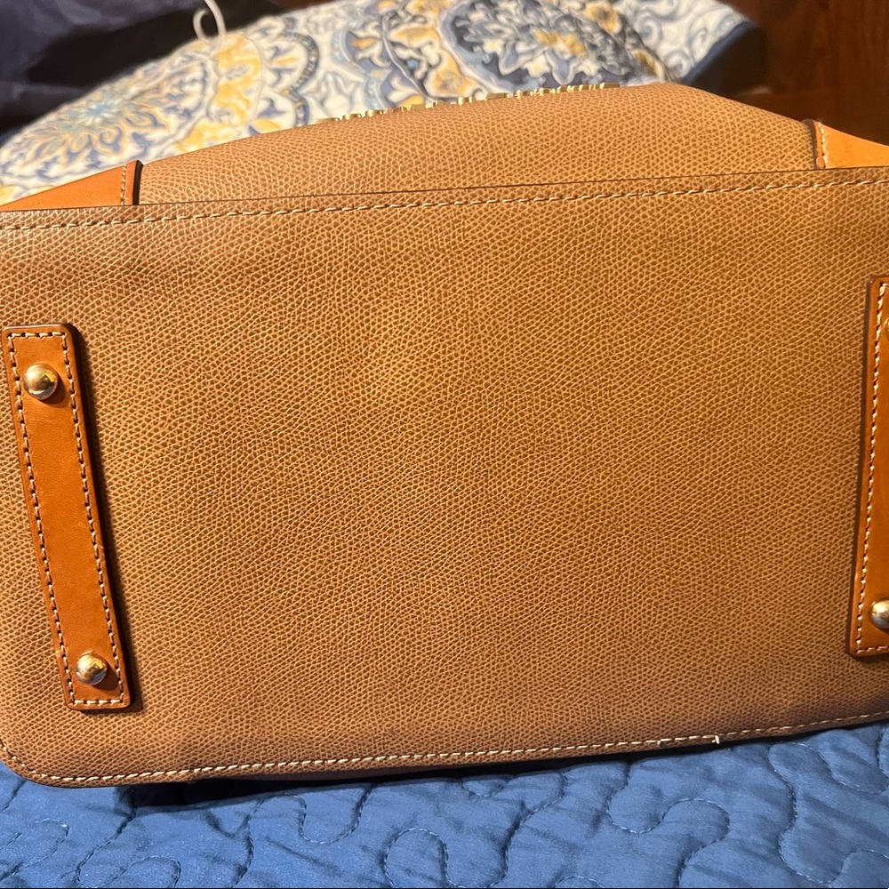 Sold - Picture 3 of 4